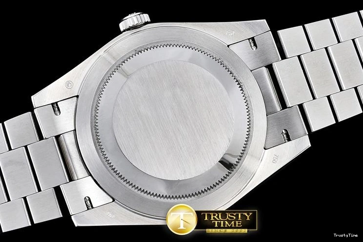 0331 Breathable RDD0218B – DayDate 40mm 689